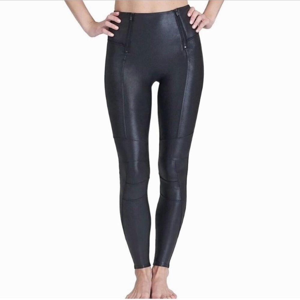 NEVER WORN! Women’s SPANX Faux Leather Leggings Black 20249R Hip Zip Size XS